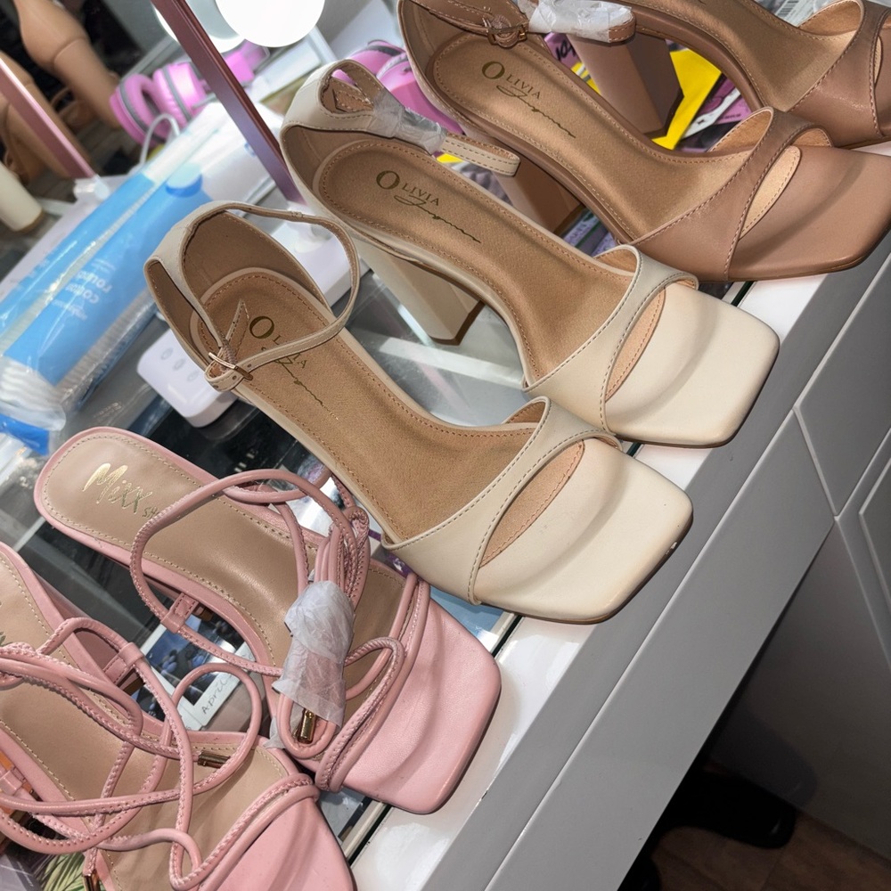 Women's Cream and Pink Heels